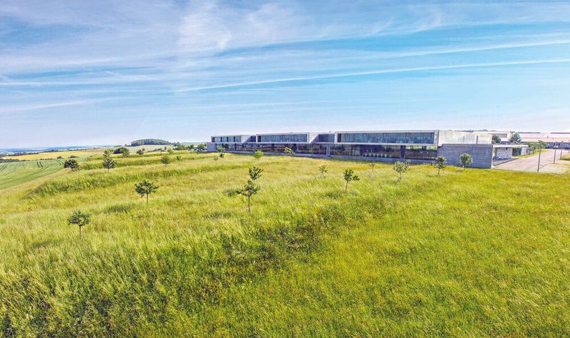 Feingliedrige Präzision aus Niederstetten: Ob Schneiden, Formen oder Fräsen – die Werkzeuge von BASS sind so konstruiert, dass sie selbst in schwer zerspanbaren Werkstoffen verlässlich Maßhaltigkeit und Standzeit garantieren. (Bild: BASS GmbH)