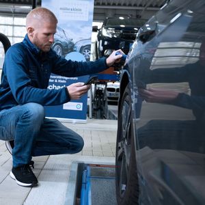 Freiberufliche Kfz-Sachverständigenleistungen bieten ein enormes Wachstumspotenzial.(Bild:   Müller & Klein GbR, TÜV SÜD)