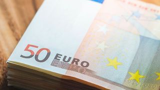 Der Branchenvergleich zeigt, inwieweit sich das jährliche Bruttoeinstiegsgehalt von Hochschulabsolventen durchschnittlich unterscheidet.  (gemeinfrei)