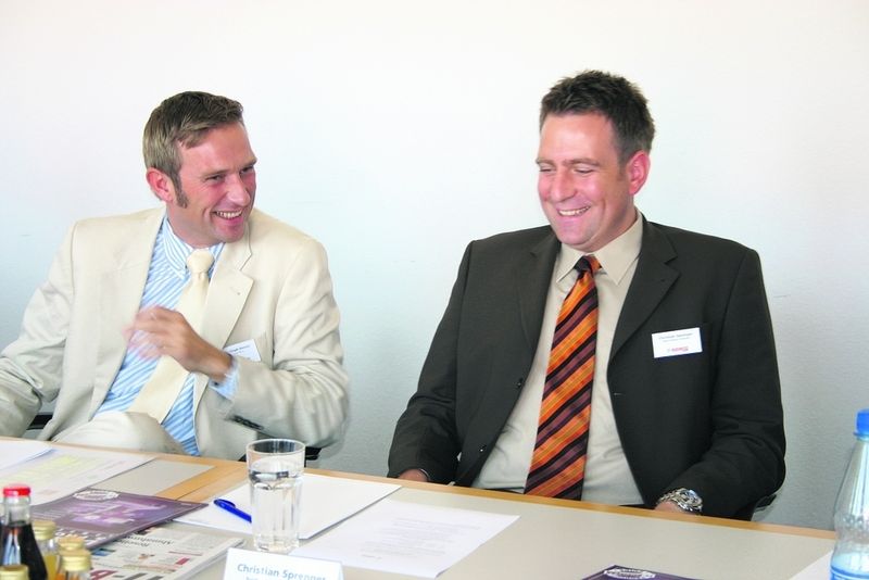 Entspanung. Christoph Dassau von Ingram Micro und Christian Sprenger von Fujitsu Siemens Computers (Archiv: Vogel Business Media)