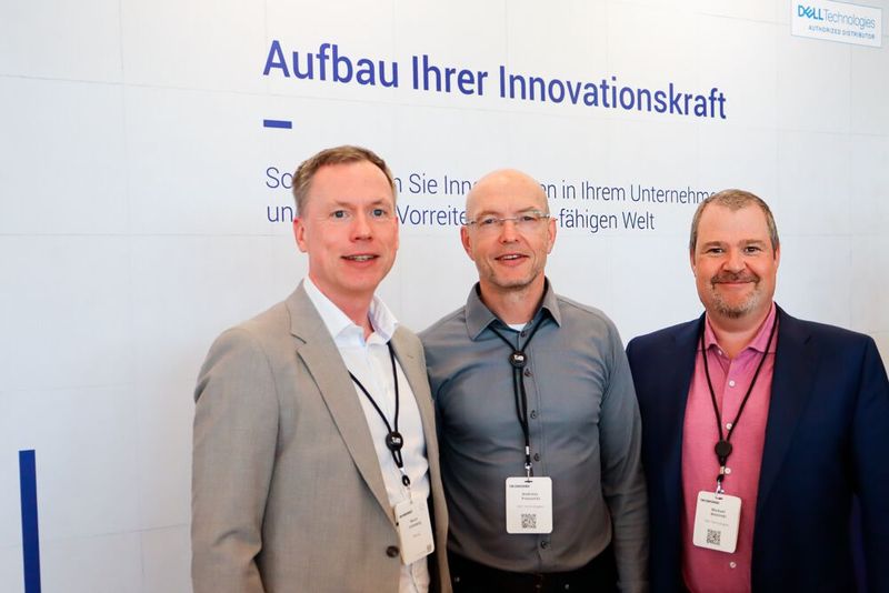 Innovationskraft in geballter Men-Power – (v.l.) Rocco Frömberg (TIM), Andreas Priessnitz u. Michael Wasinski (beide Dell). (Bild: TIM AG)