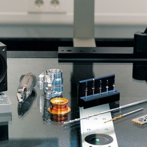 Hipp fertigt eine breite Palette von Dreh-, Fräs- und Laserteilen für die Medizintechnik – von der Mikropräzision bis zum Drehteil mit 200 mm Durchmesser.