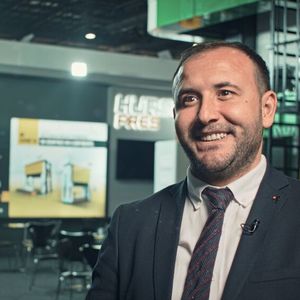 Mehmet Sari, Export Sales Manager at Hürsan Pres: "With the help of the service and application team from Baumüller Turkey, the many years of experience and expertise in drive technology were combined with our specialist knowledge in metalworking."(Image: Baumüller)