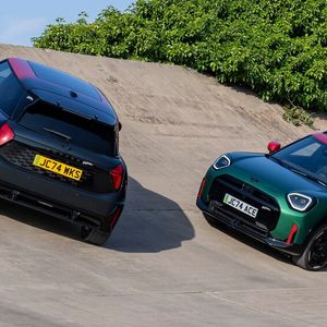 John Cooper Works ist traditionell die Top-Version der britischen Marke. Auch elektrifizierte Modelle pumpgt die Tuningschmiede nun auf.(Bild:  Mini)