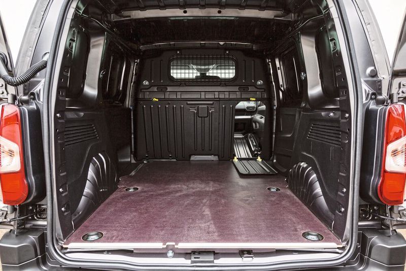 Bis zu 1.000 Kilogramm kann der Hochdachkombi als Nutzlast tragen. (Toyota)