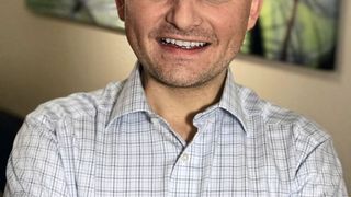 Johann Dornbach, CTO bei Procad: „Heute, 14 Jahre nach Einführung des ersten iPhone werden geschäftliche Applikationen nur dann noch erworben und erfolgreich eingeführt, wenn die User Experience dem bekannten Standard von mobilen Anwendungen entspricht – oder mindestens sehr nahekommt.“ (Bild: Procad)