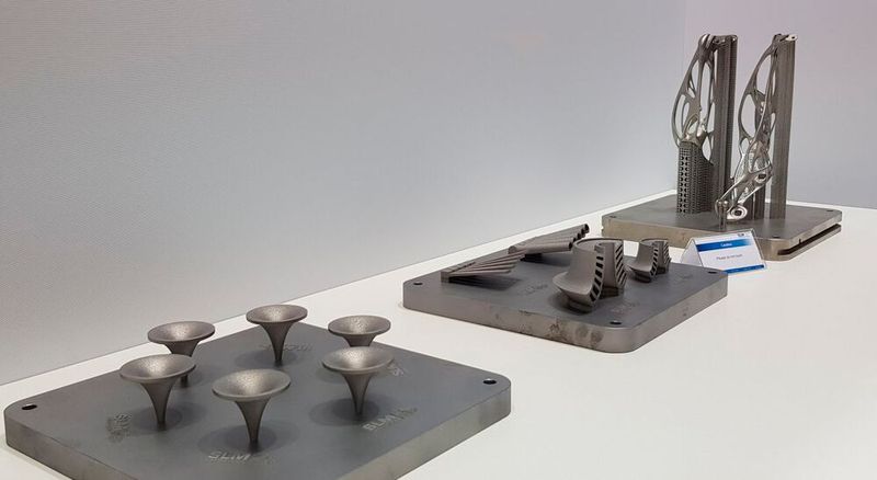 SLM Solutions stellt 3D-Drucker her, die mittels Laserstrahlschmelzen Metallbauteile additiv fertigen.(Bild:  D.Quitter – VCG)