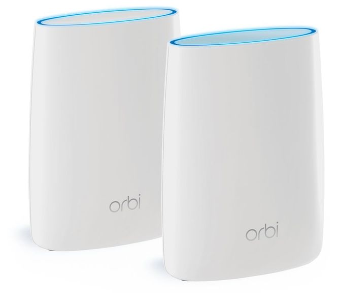 Das Orbi-Kit besteht aus dem Orbi-Router und einem Orbi-Satelliten. Sie kommunizieren über ein dediziertes 5-GHz-Band mit 1,7 GBit/s. (Netgear)