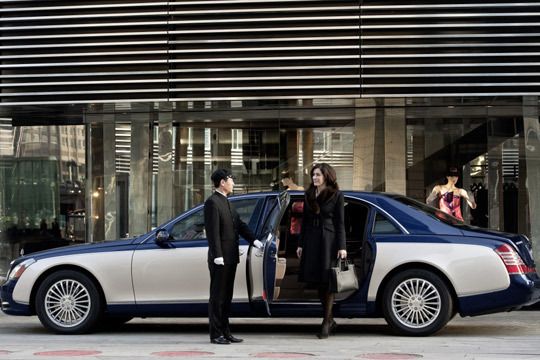 Die meisten Maybach-Kunden lassen ihren Chauffeur ans Steuer. (Archiv: Vogel Business Media)