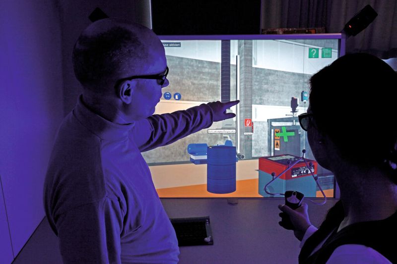 Bild 3: Das Visualisierungssystem dient als Trainingsumgebung in der virtuellen Fabrik, beispielsweise zum Umfüllen brennbarer Flüssigkeiten. (Bild: Fraunhofer IFF)