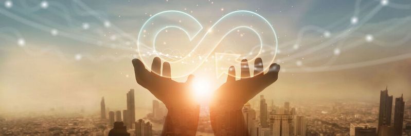 Die Integration von Sicherheitsprozessen in den Software Development Lifecycle sollte möglichst transparent erfolgen. Die Integration von Sicherheitsprozessen in den Software Development Lifecycle sollte möglichst transparent erfolgen.