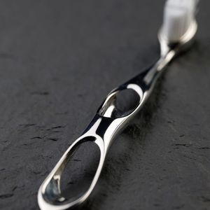 Design-Variante 1 der MIO-Zahnbürste(Bild:  Zare)