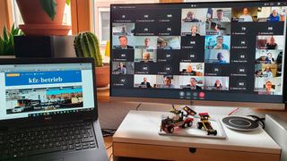 Rund 50 Teilnehmer waren der digitalten Tagung der Bundesfachgruppe zugeschaltet. (Bild: Schreiner/»kfz-betrieb«)