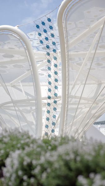 Die energieerzeugenden Solarbäume mit Verbindungstechnik von Lapp waren auf der Weltausstellung 2015 (Expo) in Mailand zu sehen. (Bild: Lapp/Florian Lein - Photography)