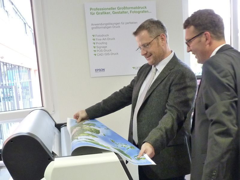 Large Format Printing ist ebenfalls eine Domäne von Epson und im Solutions Center an vorderster Stelle präsent. (Archiv: Vogel Business Media)