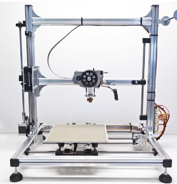 Der 3D-Drucker Velleman K8200 im Aufbau: Der montierte K8200 (Bild: Velleman nv)