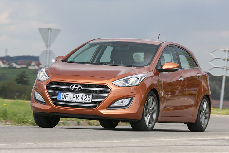 Der i30 hat sich zum etablierten Wettbewerber in der Kompaktklasse und zum erfolgreichsten Modell der Marke entwickelt. (Hyundai)