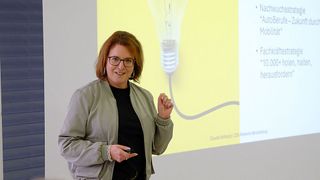 ZDK-Referentin Claudia Kefferpütz stellte die Eckpunkte des Recruitings vor.  (Bild: Zietz -VCG)