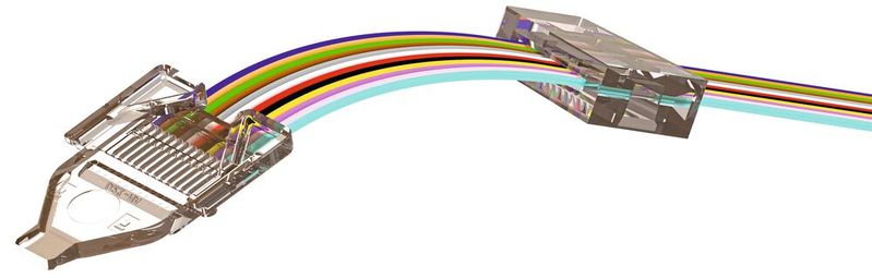 Ferrulentechnik:  Mit der EBO-Technik gibt es eine Steckeralternative für Rechenzentren, die sich deutlich schneller und einfacher installieren lässt als herkömmliche Lichtwellenleiter.(Bild:  Rosenberger OSI)