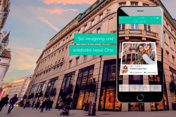 Das Start-up RealNote (www.realnote.one) aus Bonn wurde 2016 gegründet. Das AR-Unternehmen entwickelt eine mobile Applikation für iOS und Android, die es möglich machen soll Texte, Grafiken und Fotos an markanten Stellen in der realen Welt zu verankern. Personen, die den Ort später besuchen, können diese Notizen mithilfe der App sehen.  (RealNote)