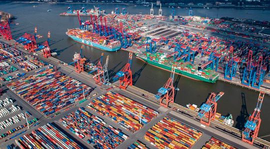 Der globale Handel wird für Maschinenbauer immer zäher, heißt es. Die Ursachen dafür sind nicht nur Corona und Lieferkettenprobleme, sondern auch zunehmend Handelsbarrieren.(Bild:  HHLA)