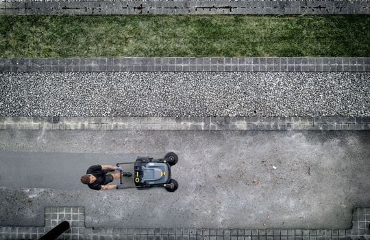 Kärcher, der Reinigungsgeräte-Spezialist aus Winnenden, bringt laufend neue Produkte auf den Markt und stellt sich auch personell für Zeiten des weiteren Wachstums auf.(Bild:  Kärcher)