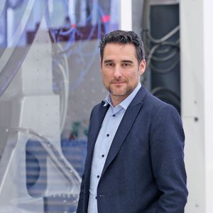 Renzo Davatz, CEO der Netstal-Maschinen AG: «Mit der neuen Baureihe Elios können Anwender ihre Energiekosten um fünfstellige Frankenbeträge reduzieren.»