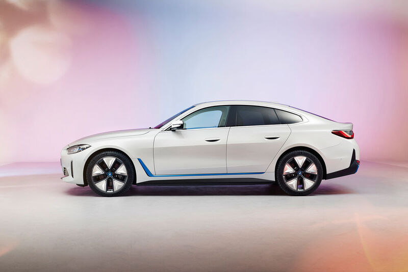 Der BMW i4 kann mit einer Leistung von bis zu 390 kW /530PS in vier Sekunden von 0 auf 100 km/h beschleunigen. (Bild: BMW)
