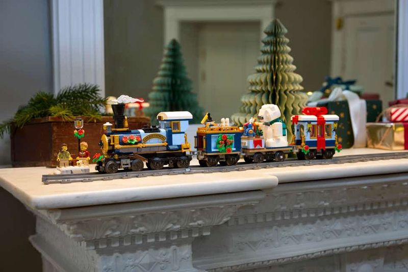 Lego debuts its first mass-produced 3D-printed element aboard the Holiday Express Train. (Source: Lego)
