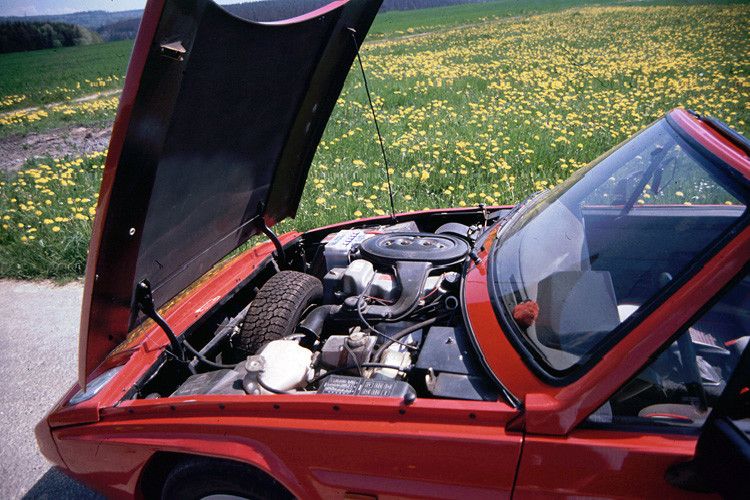 Mit einer Beschleunigung von 0 auf 100 km/h in knapp zehn Sekunden ist der Scimitar alles andere als ein Langweiler. Maximal sind 180 km/h drin. Die Motoren stammen je nach Leistung von Ford oder Nissan. (Foto: ampnet/Weidmann)
