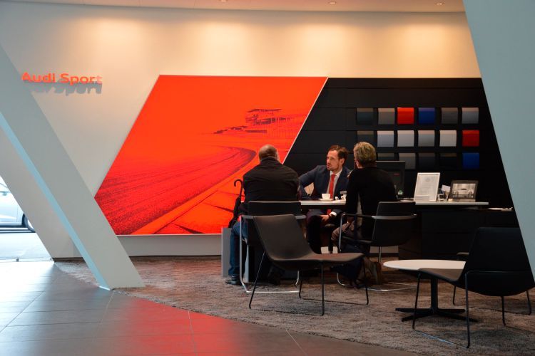 Der Zielgruppe der an sportlichen Fahrzeugen interessierten Kunden schenkt das Audi-Zentrum besondere Aufmerksamkeit. (Foto: Achter)