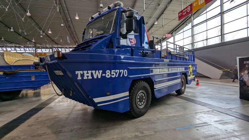 Auch nicht wirklich Oldtimer, aber immerhin Fahrzeug. Und technisch auf jeden Fall höchst interessant. (Bild: Dominsky – VCG)