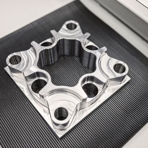 Durch das neue Hermle-Bearbeitungszentrum kann Horstmann nun schnell und flexibel Ersatzteile für seine Kunden fertigen.(Bild:  Hermle)