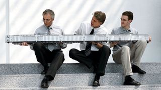 Modularität ohne Grenzen: bis zu 512 E/As pro Feldbusnoten, 128 Ventilspulen und bis zu acht zusätzliche Einspeisemodule für Druck- und Spannungszonen – Produktivitätsfortschritt bei rekordverdächtigen drei Metern Länge. Bilder: Festo (Archiv: Vogel Business Media)