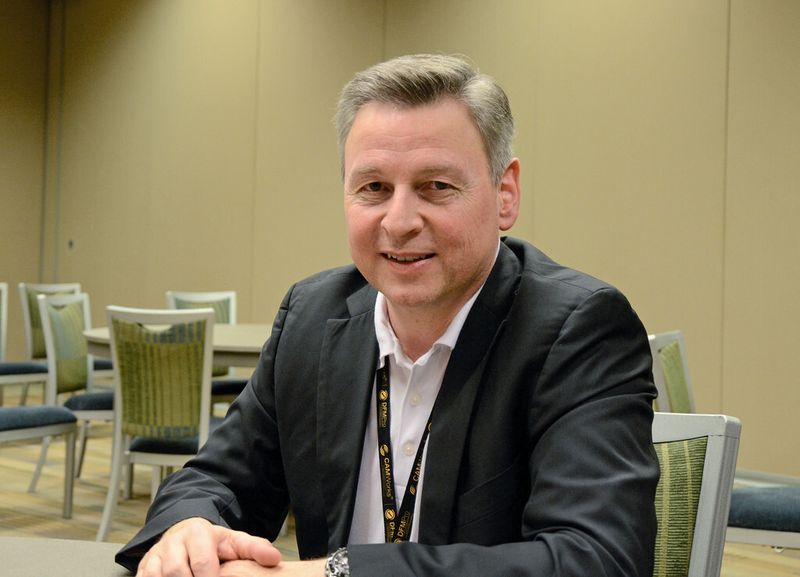 Uwe Burk, Senior Director Sales bei Dassault: „Mit den neuen Tools adressieren wir neben Bestandskunden auch eine neue Schicht, die bereits ganz anders arbeitet.“ (Bild: Michel)