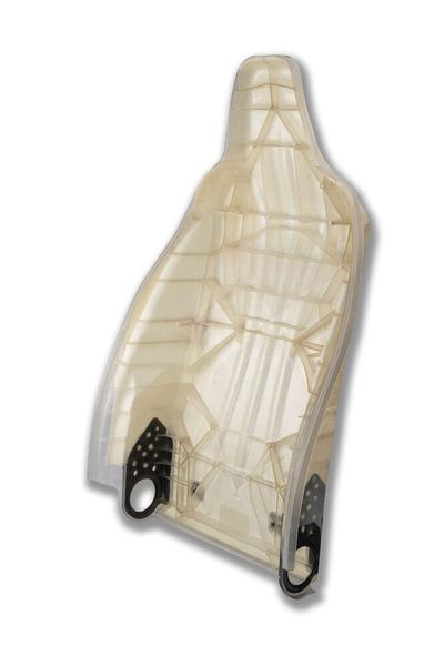 Anwendungsbeispiel der neuen Materialentwicklung: Sitzschale aus Polylactid. (Bild: Fraunhofer ICT)