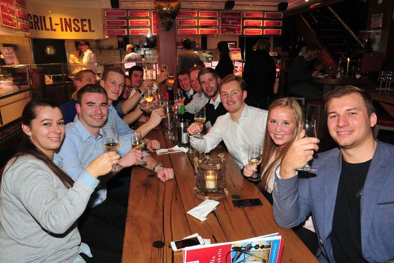 Traditionell geht es zum Feiern am Samstagabend zu Gosch nach List.  (Zietz / »kfz-betrieb«)