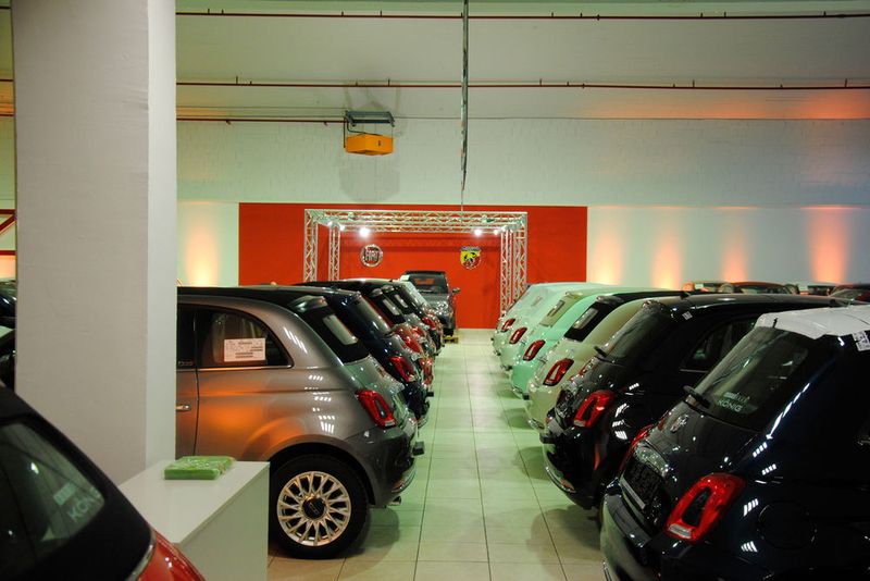 Soweit das Auge reicht: Fiat 500. (Baeuchle/»kfz-betrieb«)