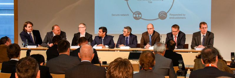 Die Unternehmen ABB, Bosch Rexroth, B&R, Cisco, General Electric, Kuka, National Instruments (NI), Parker Hannifin, Schneider Electric, SEW Eurodrive und TTTech verkündeten auf der SPS IPC Drives ihre Zusammenarbeit. (Bild:  TTTech)