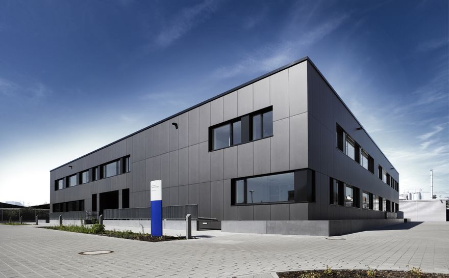 001 (FUCHS LUBRICANTS GERMANY GmbH)