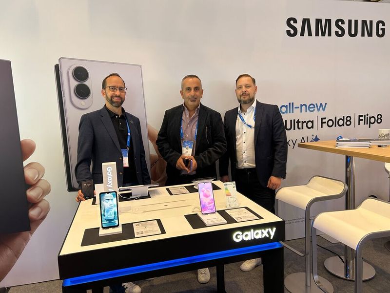 Groß vertreten war auch Samsung mit (v. l.) Marcus Becker, Baris Gönder und Dobrivoje Bunardzic.  (Bild: Vogel IT-Medien)