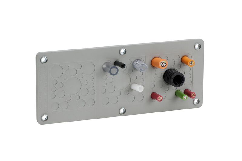 Bis zu 72 Kabel kann die Platte aufnehmen. (Bild: Icotek)