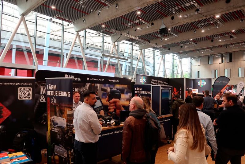 Impressionen von der Verbindungstechnikmesse Schraubtec am 16. April in der Stuttgarter Carl-Benz-Arena ... (Bild: P. Königsreuther)