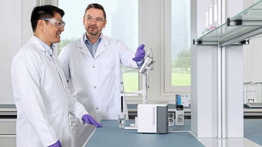 Fig.1: Accurate pH Measurement in the Laboratory(Source:  METTLER TOLEDO AG)