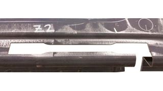 Das Formhärten der Bleche erlaubt es, die Blechdicke von Karosserieteilen zu reduzieren – und gleichzeitig die Zugfestigkeit des Materials zu erhöhen. (Bild: Schütz+Licht)