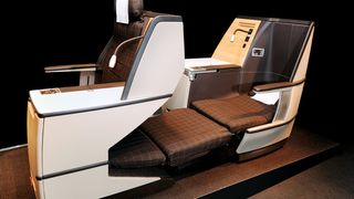 Die härteverstellbaren Luftkissen bieten hohen Komfort bei Flugzeugsitzen und lassen sich individuell einstellen. (Bild: Lantal)