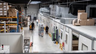 The small family business FMO Surface specializes in the finishing of plastics. (Image:KUKA)