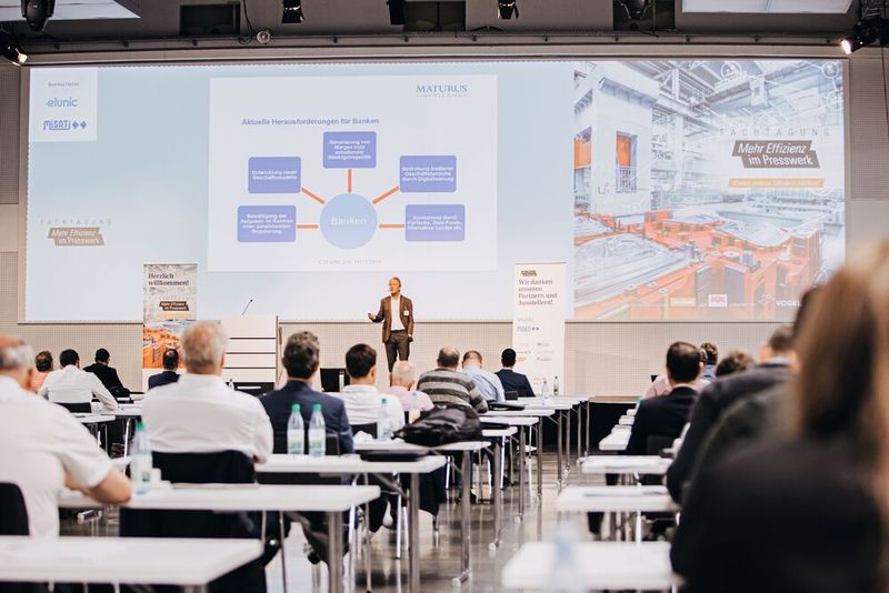 Impressionen der Fachtagung „Mehr Effizienz im Presswerk“ am 15. September 2021 in Würzburg. (Bild: VCG)
