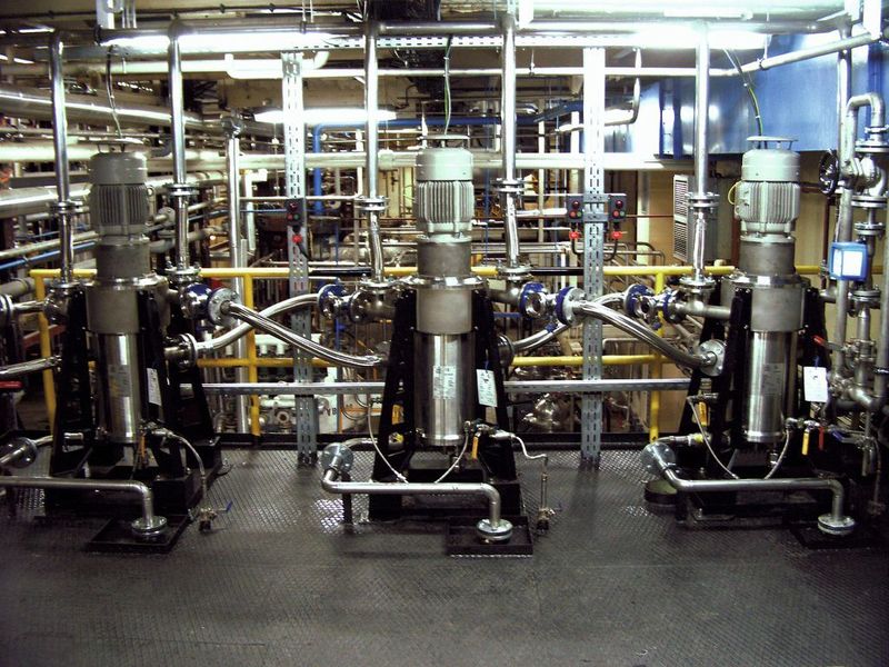 Dreistufige Gegenstromextraktion mit 3 x Cinc-CS250-Zentrifugalextraktoren (Bilder: Cinc) (Archiv: Vogel Business Media)