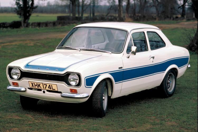 Der Ford Escort I RS 2000 ist eine der RS-Legenden. Es gab kaum eine bedeutende Rallye, in der die teilnehmenden Werks-Escorts nicht auf einem der vorderen Plätze die Rennen beendeten. Die zivile RS-Version kam 1973 auf den Markt.  (Ford)